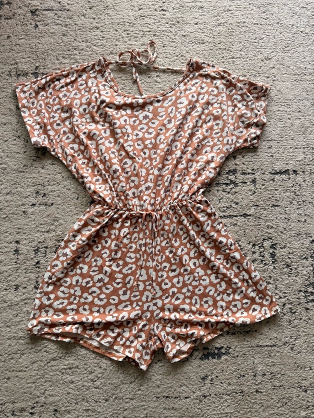NWOT-Brushed Leopard Romper in Mauve SZ L - Picture 5 of 9